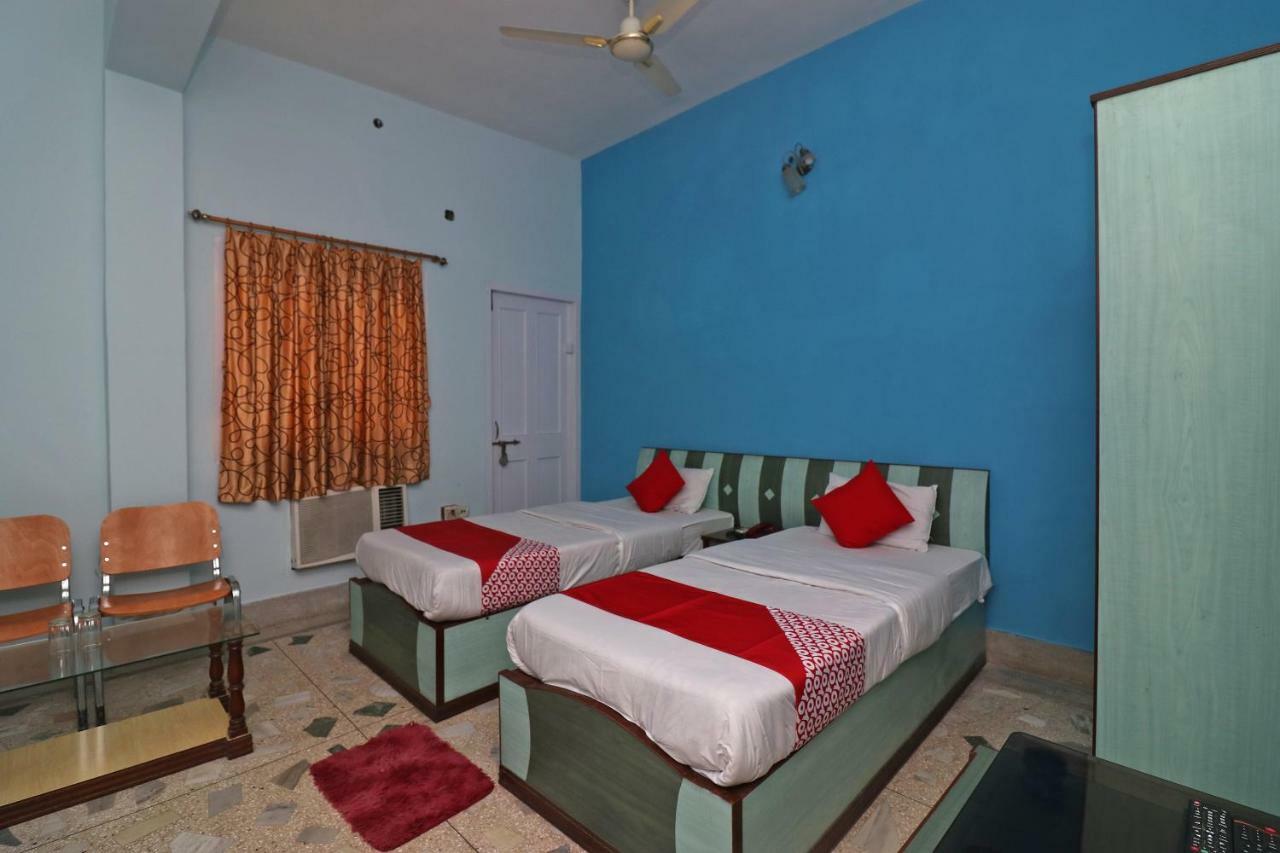 Oyo 37989 Hotel Debarshi Bānkura 외부 사진