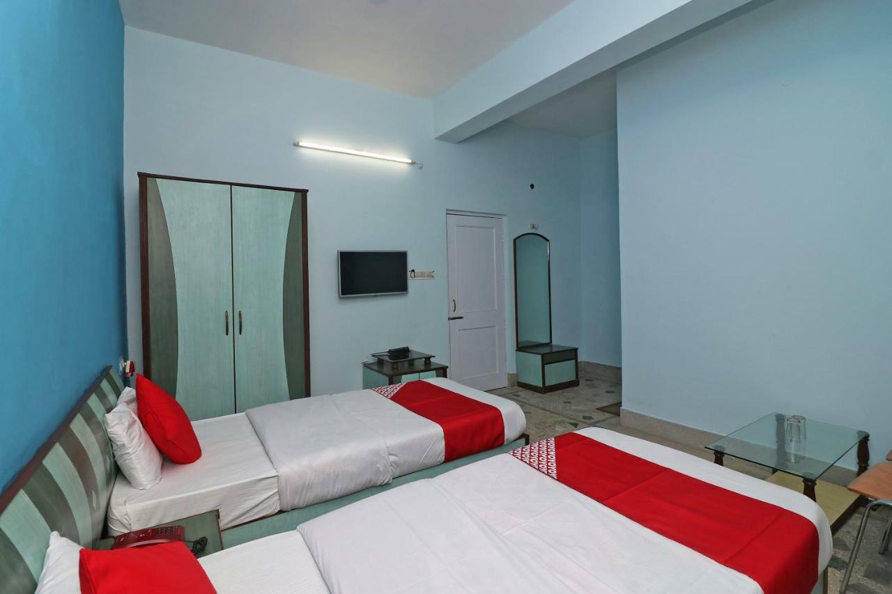 Oyo 37989 Hotel Debarshi Bānkura 외부 사진