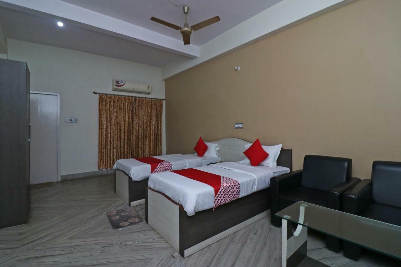 Oyo 37989 Hotel Debarshi Bānkura 외부 사진