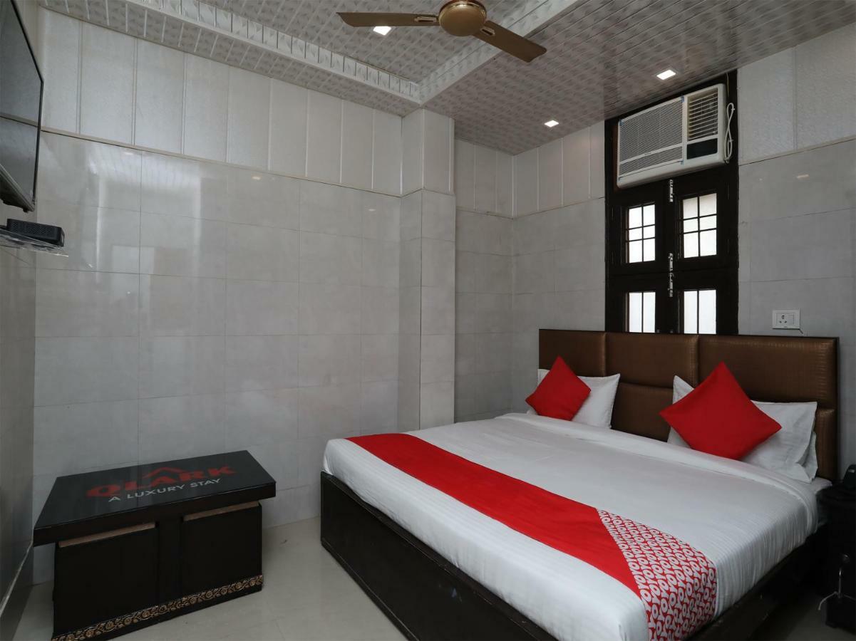 Oyo 37989 Hotel Debarshi Bānkura 외부 사진